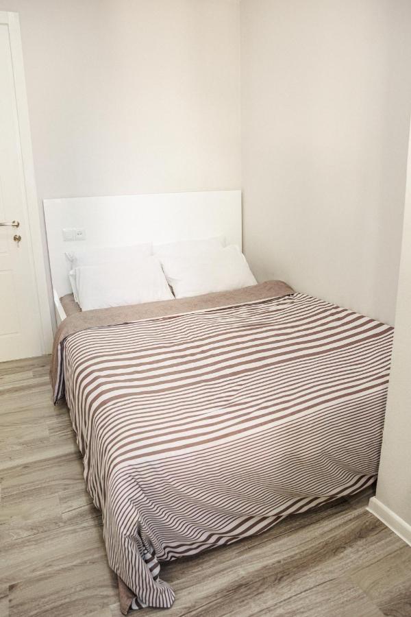 Apartment "B" With A Separate Bedroom Tbilisi Esterno foto